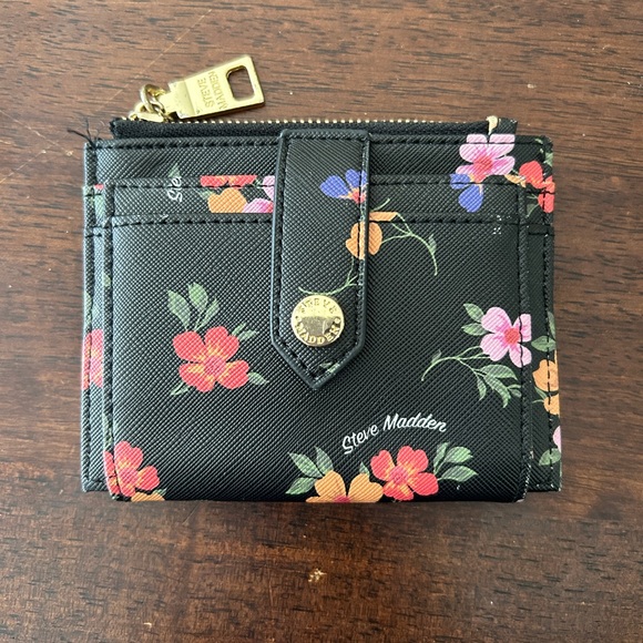 Steve Madden Wristlet and Card Holder - Picture 3 of 12